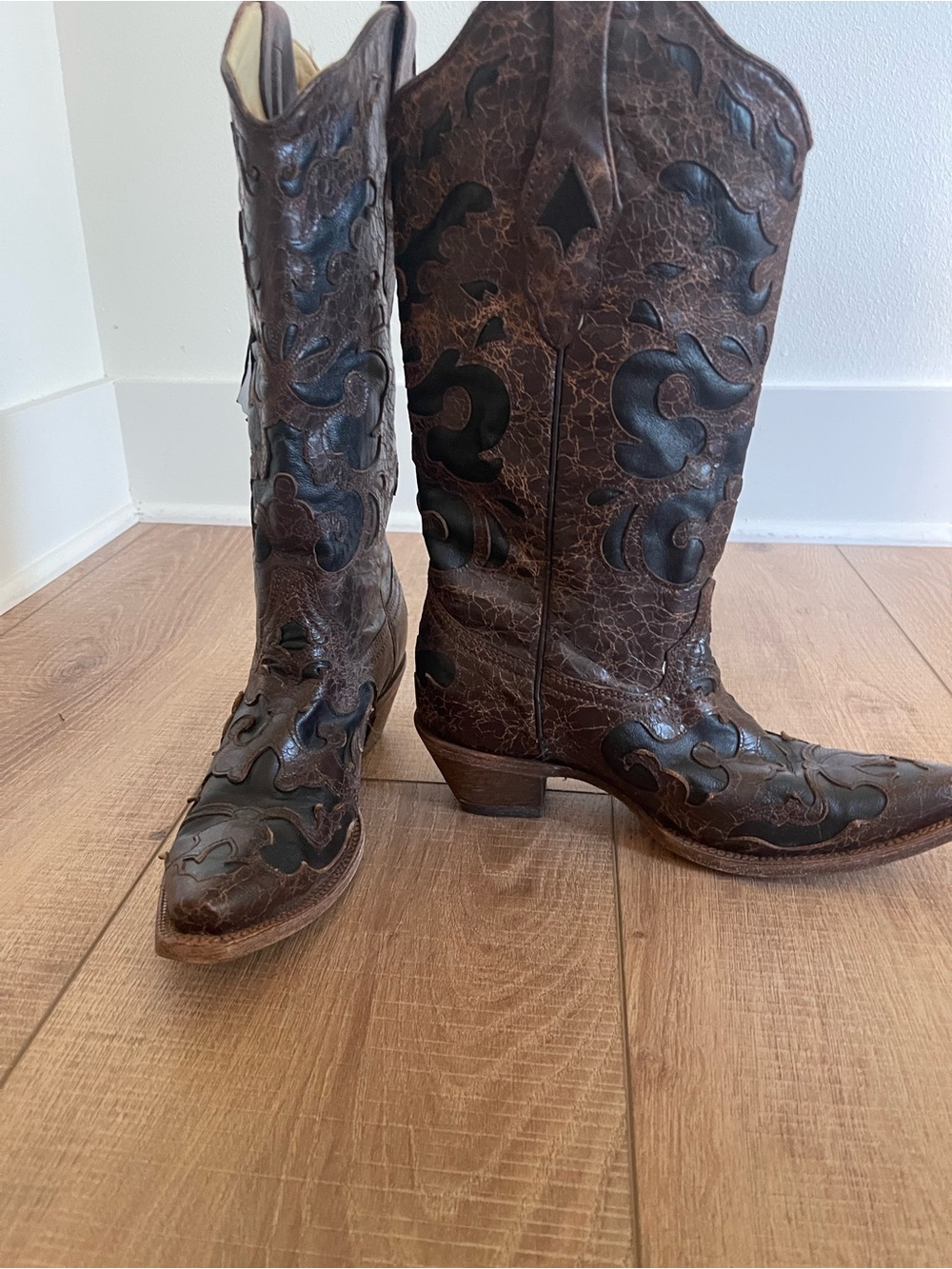 Corral Vintage Women's Brown Leather Western Cowboy Boots - Decorative Overlay
